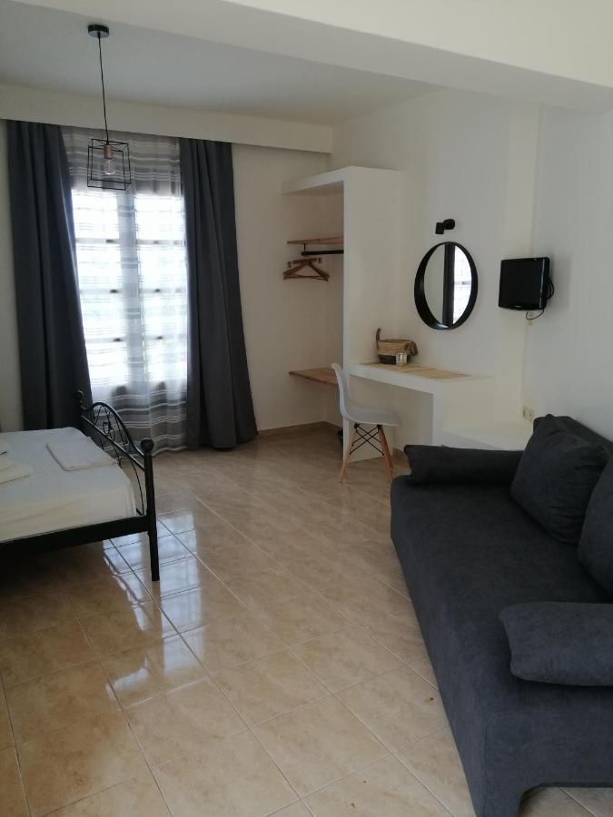 Oasis Apartments Livadia  Exterior photo