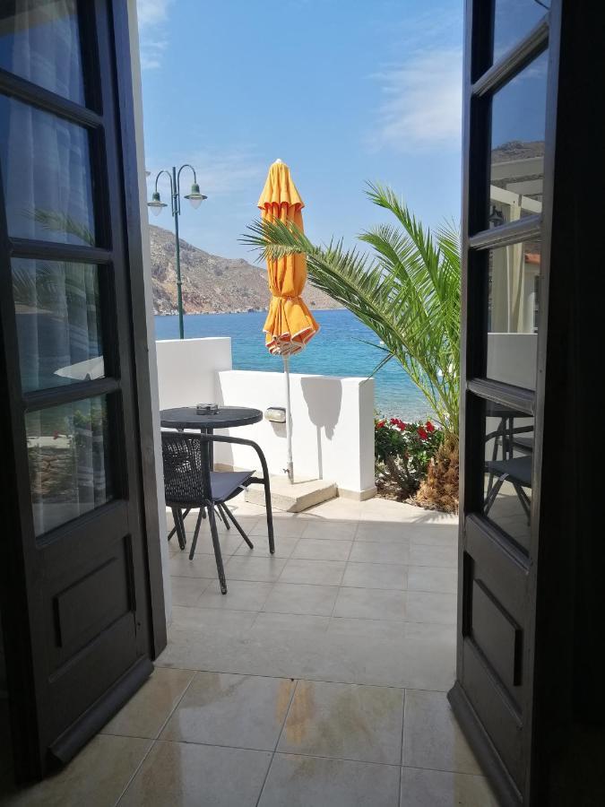 Oasis Apartments Livadia  Exterior photo